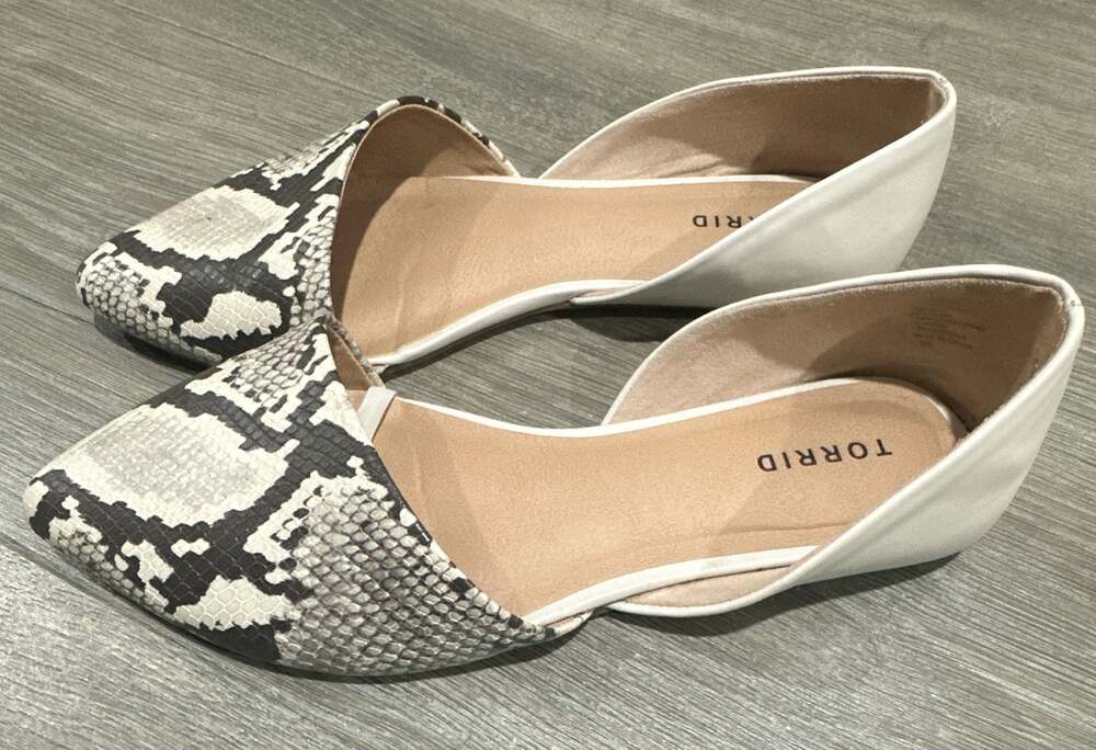 Torrid White and Grey Snakeskin Pointed Toe D'Orsay Flats